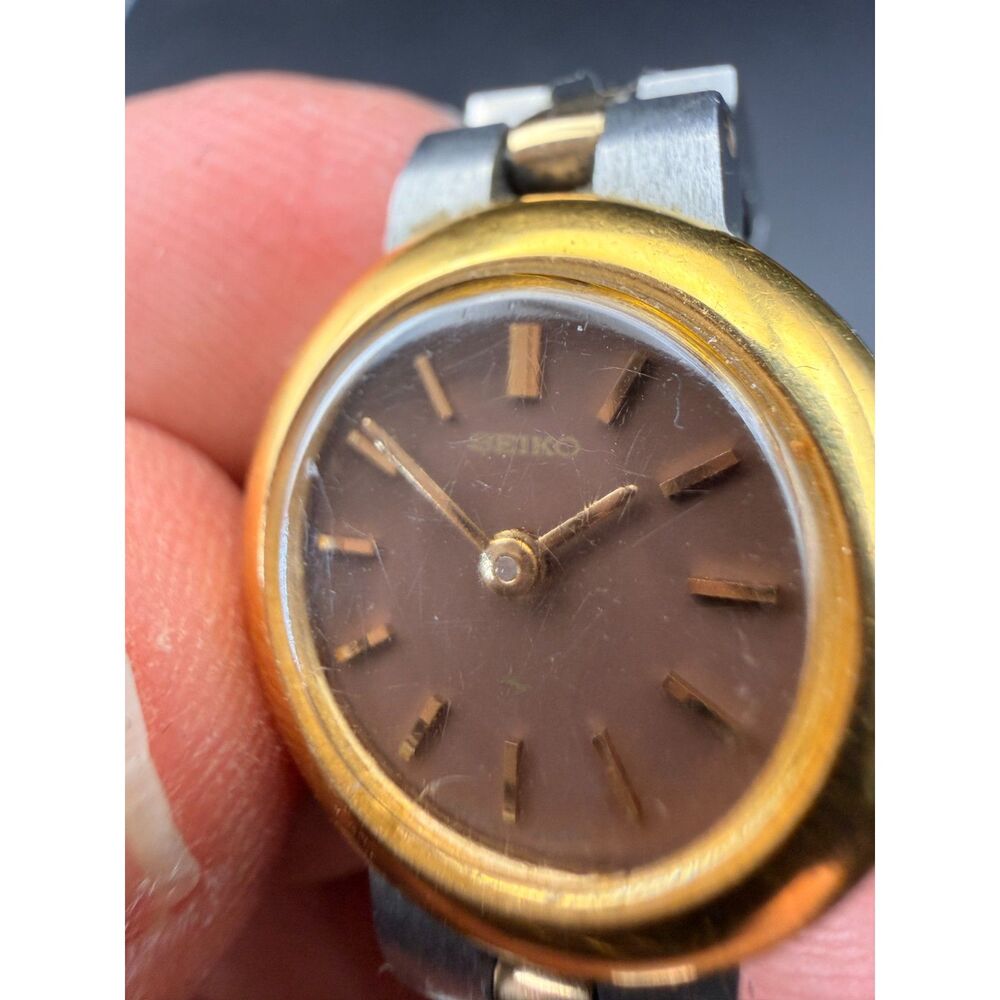Vintage 1960s Ladies Two Tone Seiko Wrist Watch